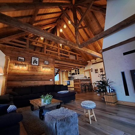ヴォジャニー Chalet Augustinヴィラ エクステリア 写真