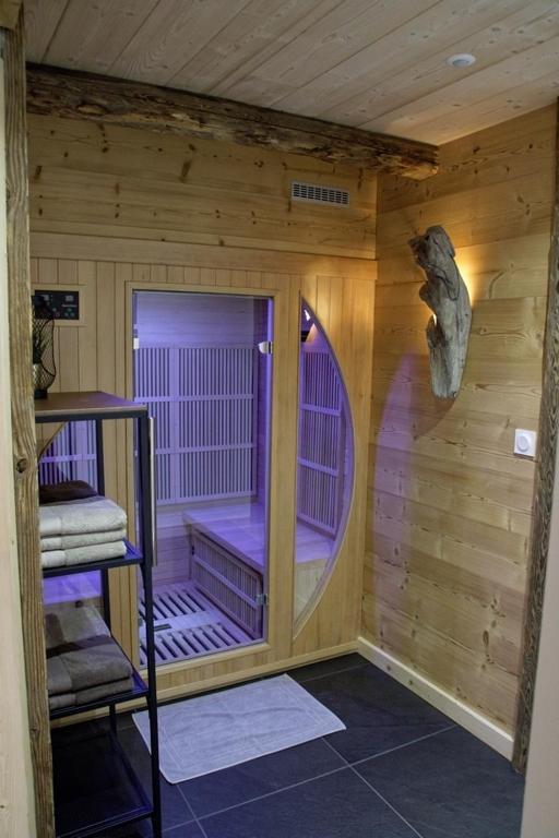 ヴォジャニー Chalet Augustinヴィラ エクステリア 写真