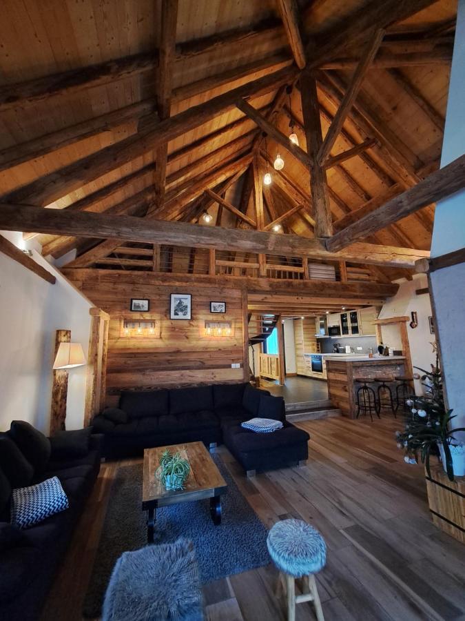 ヴォジャニー Chalet Augustinヴィラ エクステリア 写真